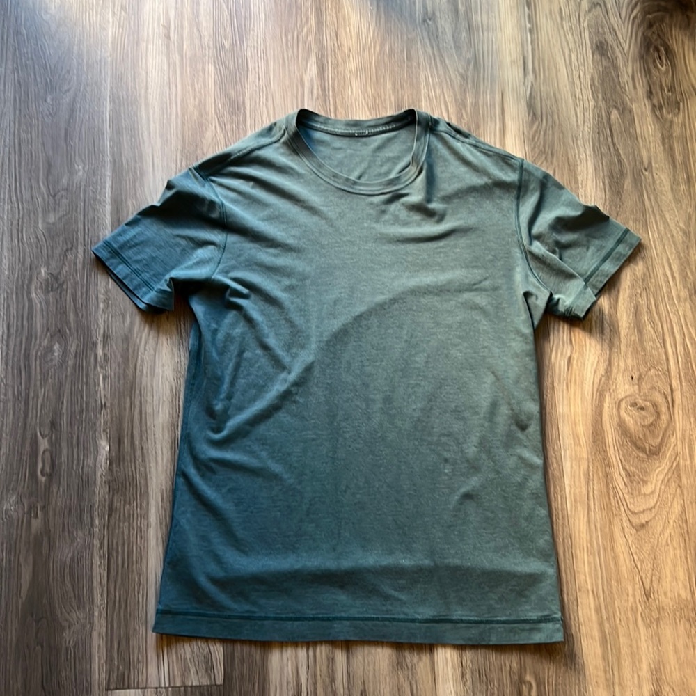 Lulu Lemon 5 Year Basic shirt